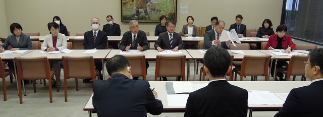 s-２３１２２７四病院３会派緊急要請０２